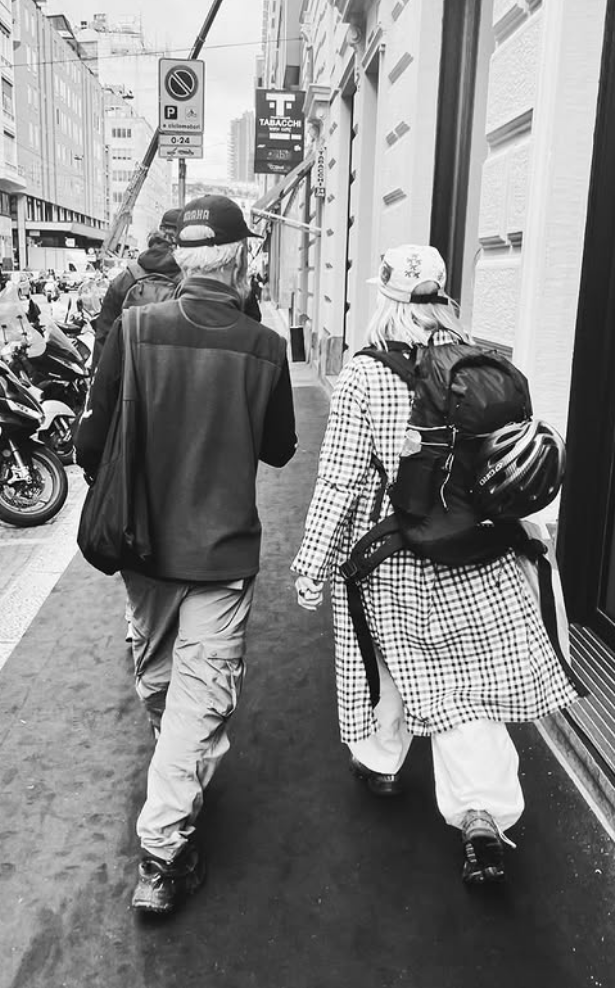 Joost and Hannah walking to appointments in the city